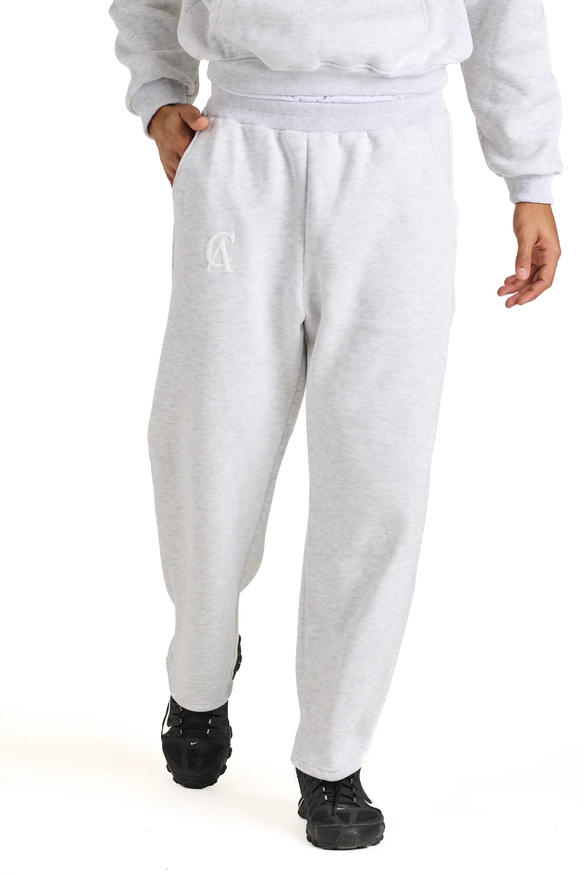 Pantaloni della tuta grigi Andrea Carducci in cotone, boxy fit, made in Italy, con coulisse in vita, stile casual.